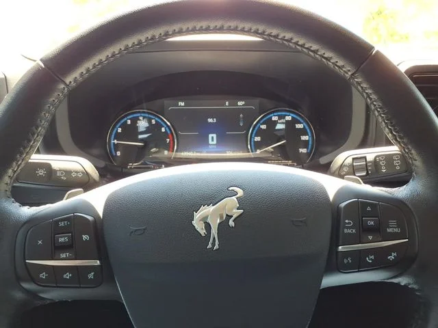 Used 2022 Gray Ford Badlands image 21