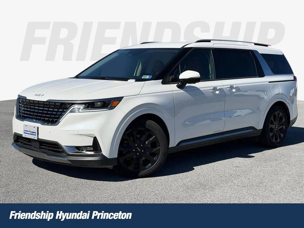 Used 2024 White Kia SX image 1