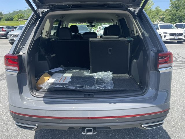 New 2026 Pure Gray Volkswagen 2.0T SE W/TECHNOLOGY image 10