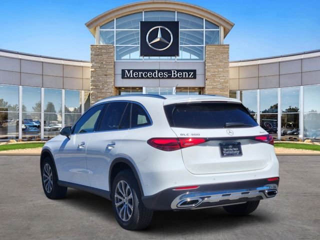 New 2026 Polar White Mercedes-Benz GLC 300 image 3