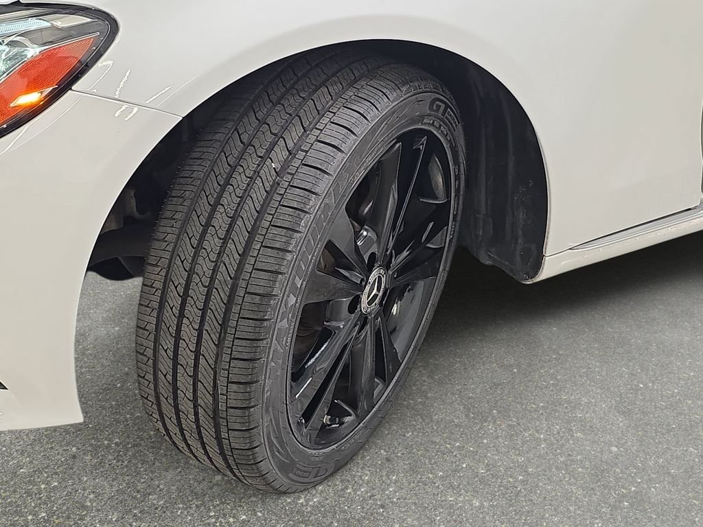 Used 2020 White Mercedes-Benz C 300 image 32