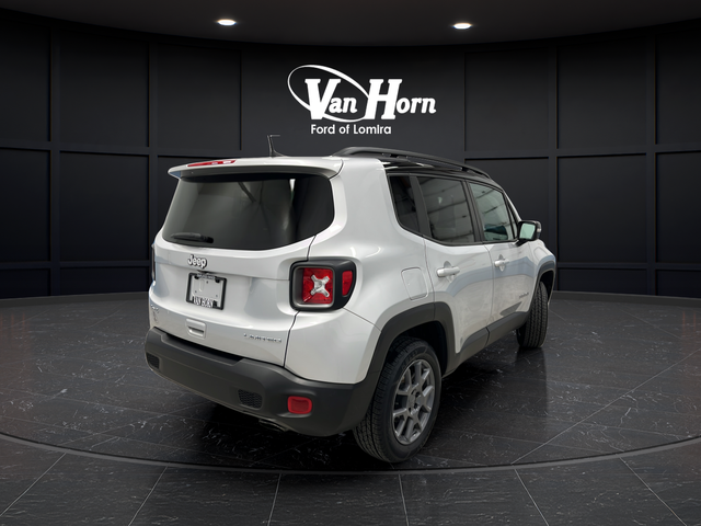 Used 2021 Glacier Metallic Clearcoat Jeep Limited image 7