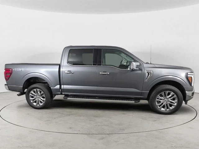 Certified Used 2025  Ford Lariat image 6
