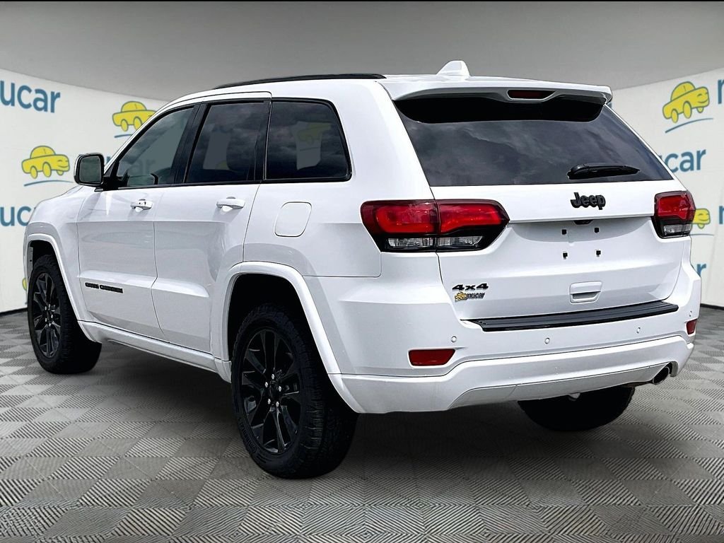 Used 2021 Bright White Clearcoat Jeep Laredo X image 4
