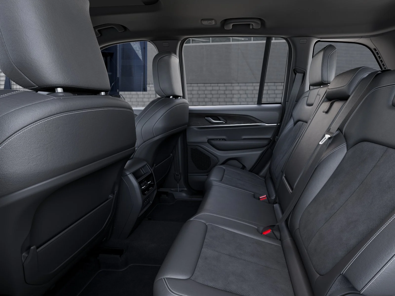 New 2026 Silver Zynith Exterior Paint Jeep Altitude image 50
