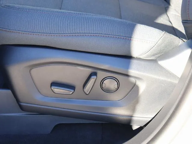 New 2026 Space White Metallic Ford Active image 26
