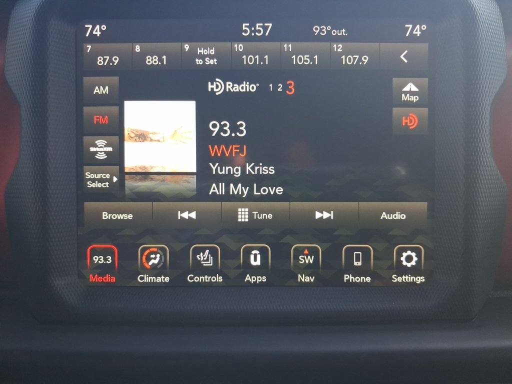 Used 2021 Gray Jeep Rubicon image 18