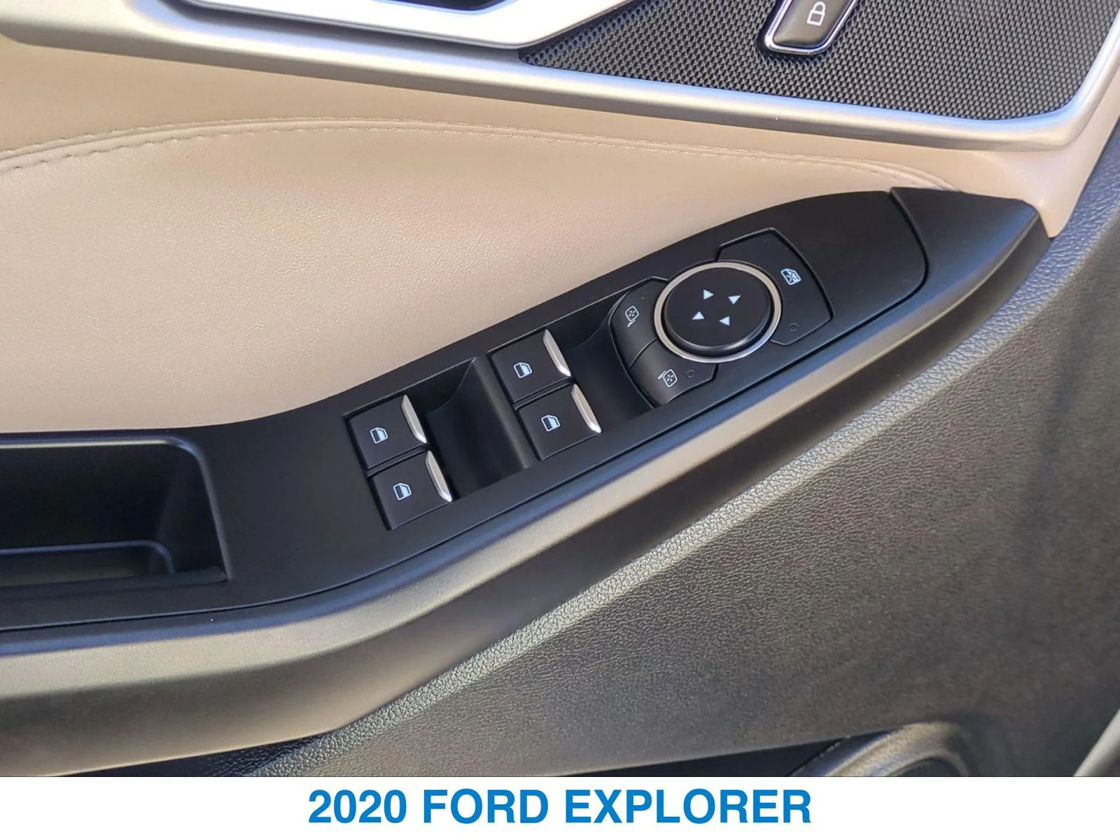 Used 2020 White Ford XLT image 13