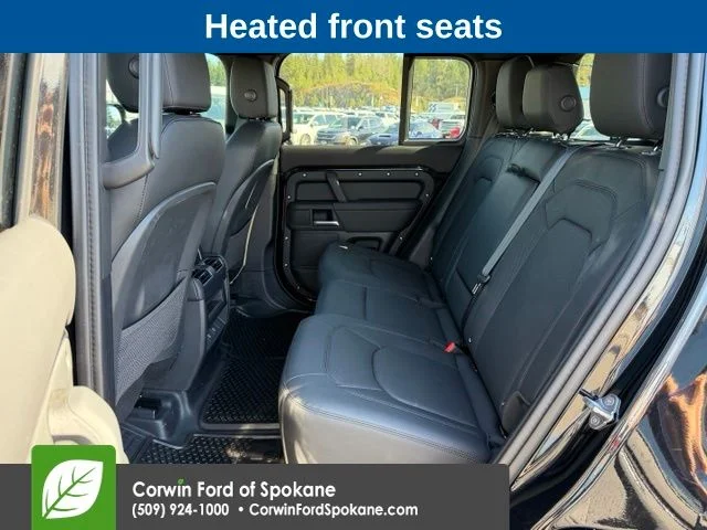 Used 2025  Land Rover X-Dynamic SE image 11