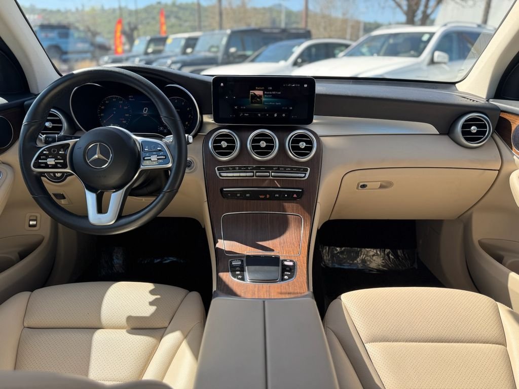 Used 2021 Polar White Mercedes-Benz GLC 300 image 13