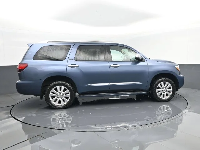 Used 2018 Shoreline Mist Toyota Platinum image 4