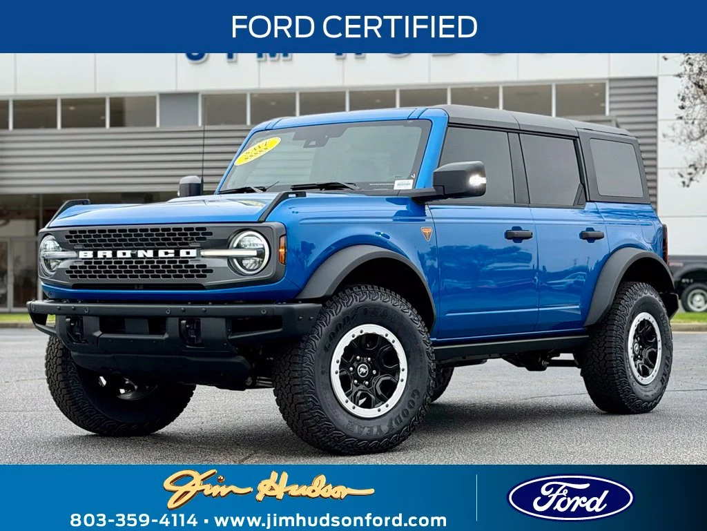 Used 2025 Blue Ford Badlands image 1