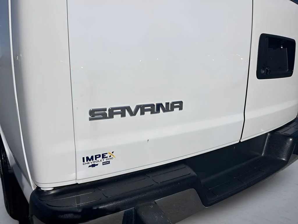 Used 2023 Summit White GMC Work Van image 28