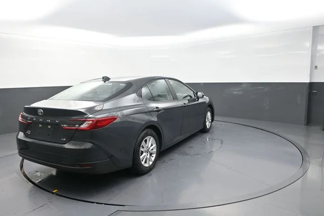 Used 2026  Toyota LE image 7
