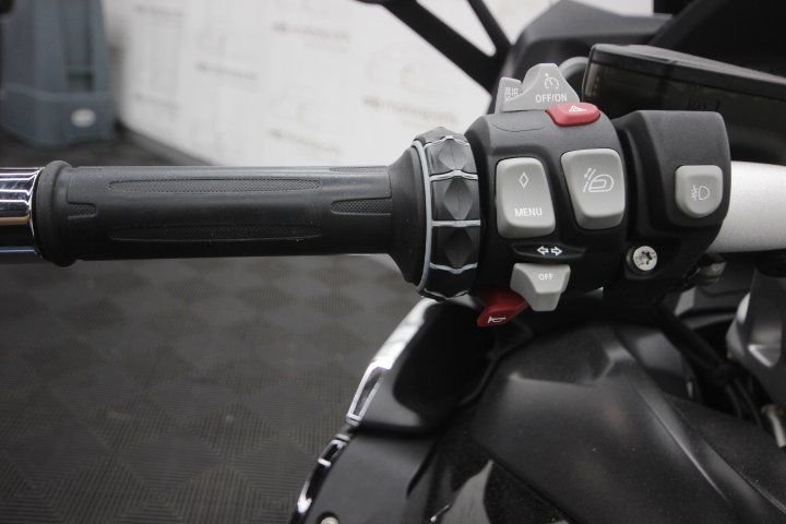 Used 2015 Black BMW Sport Touring image 10