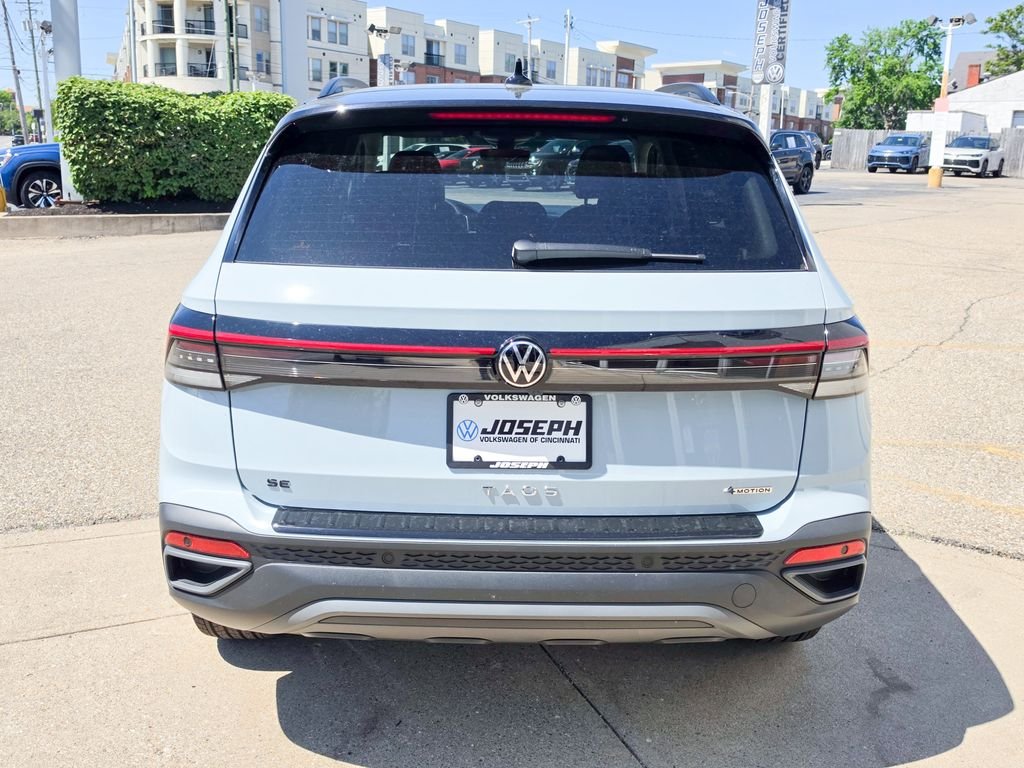 New 2026 Gray Volkswagen 1.5T SE Black image 4