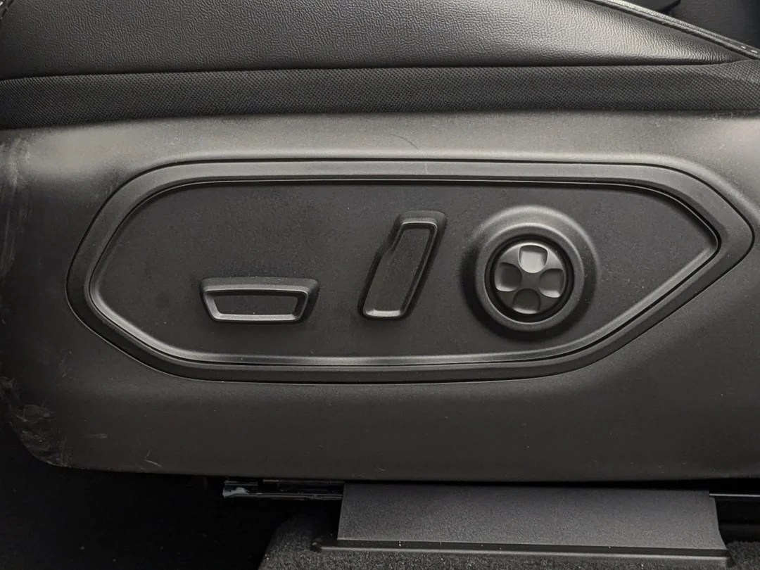 New 2026 Black Jeep Altitude - - 4x4 - Power Sunroof - Altitude Pack - 2.0L Turbo - Remote Start & More! image 15