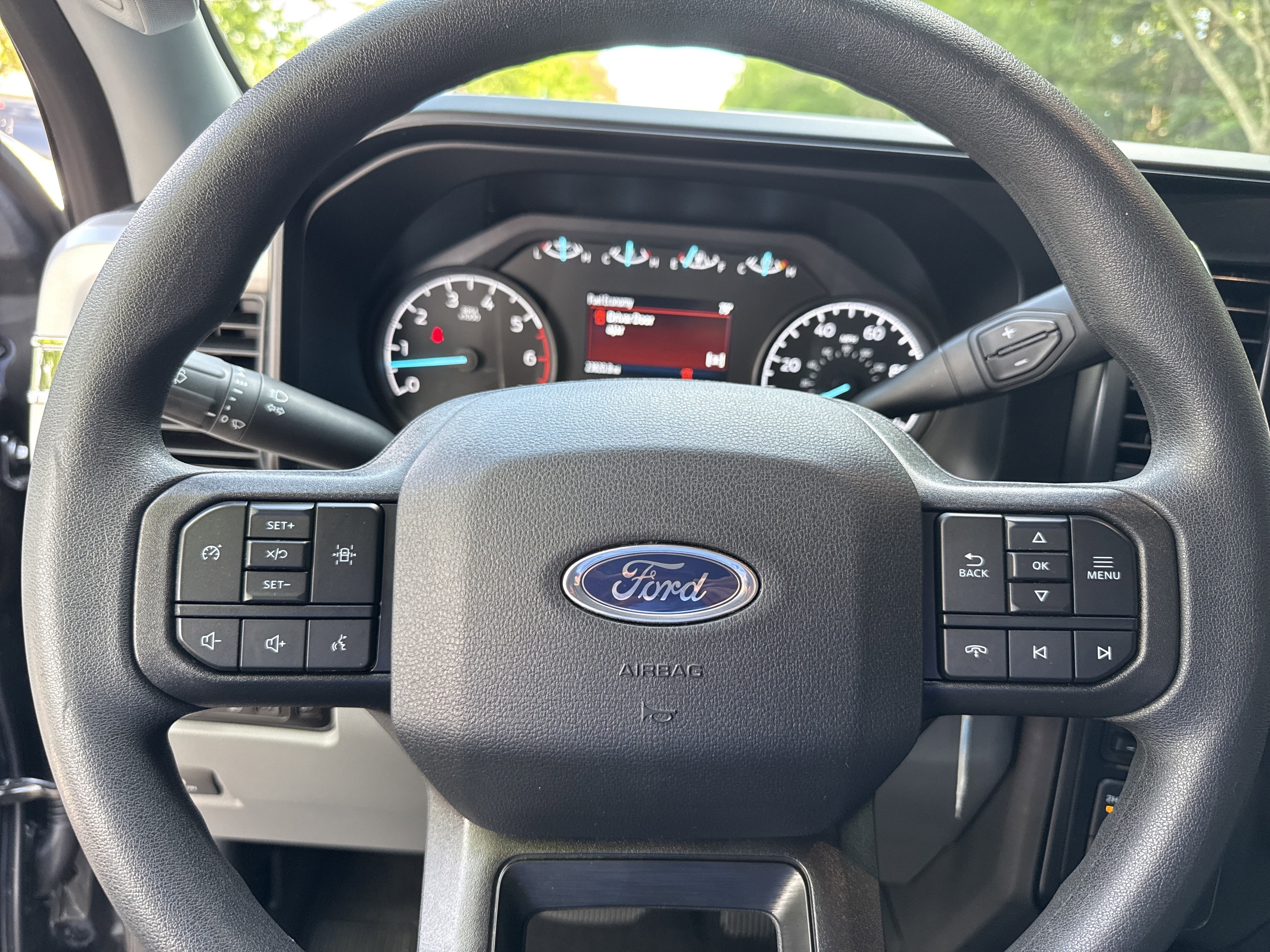 Used 2025 Gray Metallic Ford XLT image 24