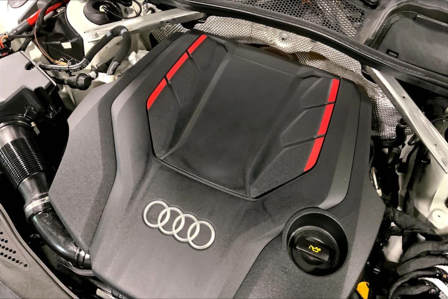 Used 2024 Arkona White Audi Premium Plus image 33