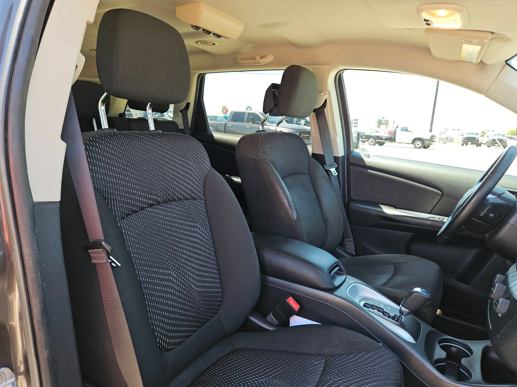 Used 2020 Granite Pearlcoat Dodge SE Value image 29