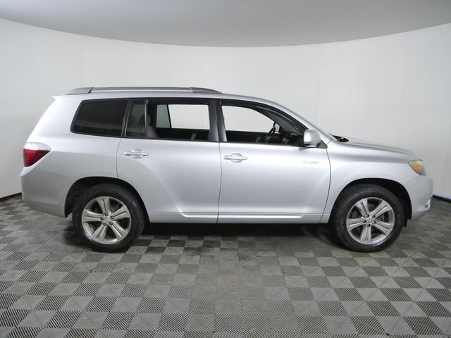 Used 2009 Silver Toyota Sport image 8