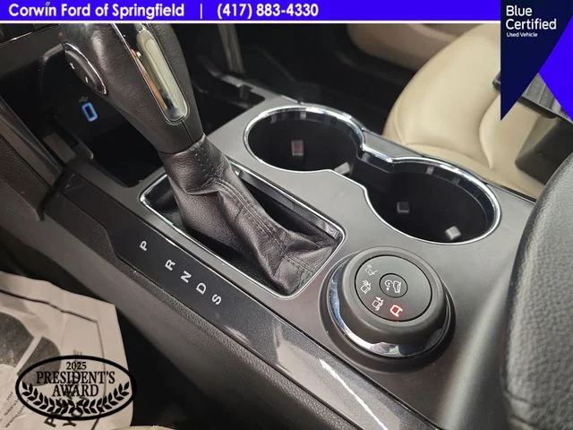 Used 2019 White Platinum Clearcoat Metallic Ford XLT image 30