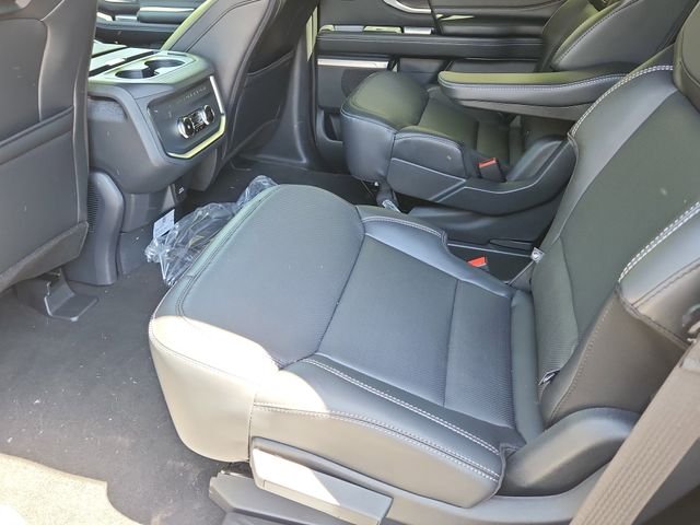 New 2026 Glacier Gray Metallic Tri-Coat Ford Platinum® image 10