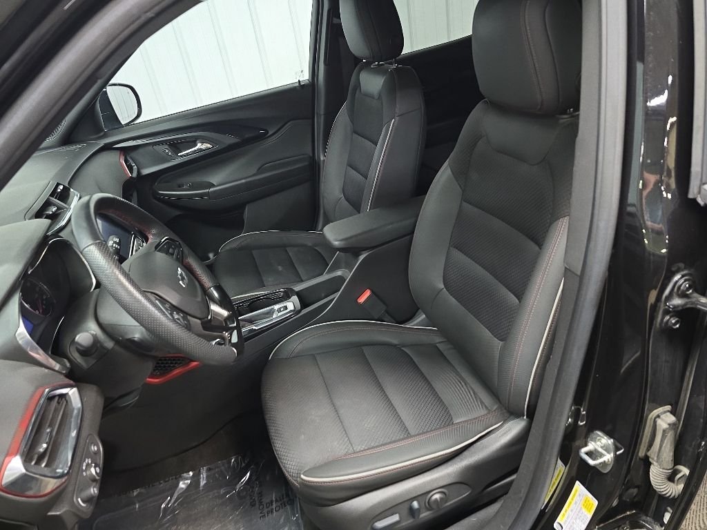 Used 2022 Black Metallic Chevrolet RS image 30