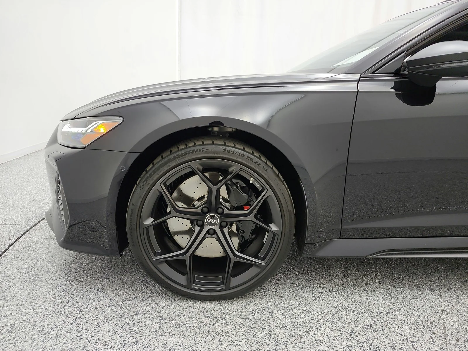 Used 2024 Sebring Black Crystal Effect Audi performance 4.0 TFSI quattro image 17