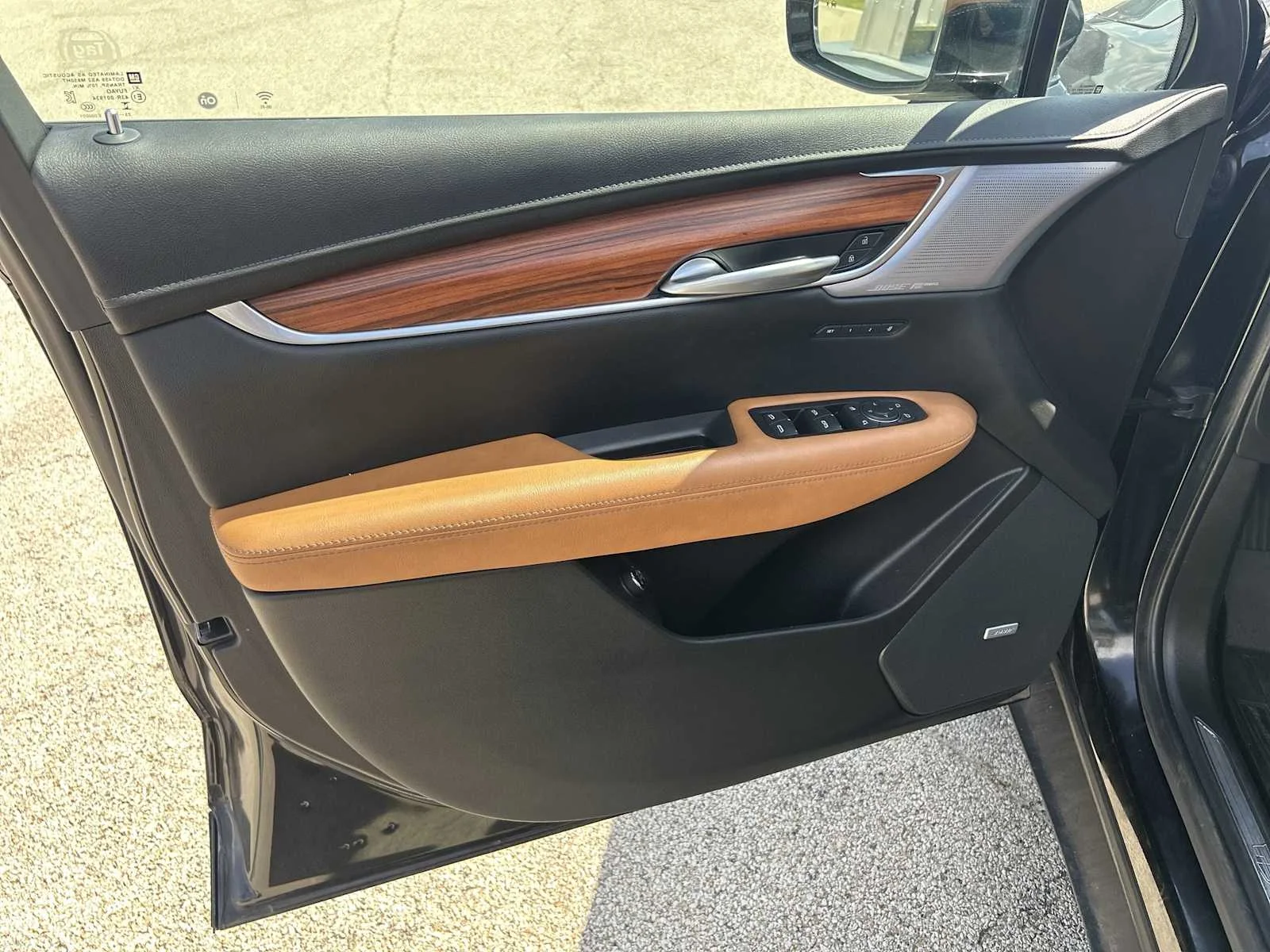 Used 2024 Stellar Black Metallic Cadillac Premium Luxury image 23
