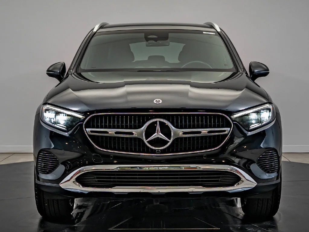 Certified Used 2025 Black Mercedes-Benz GLC 300 image 2
