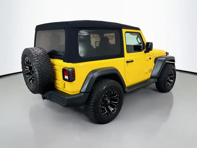 Used 2019 Yellow Jeep Sport S image 7