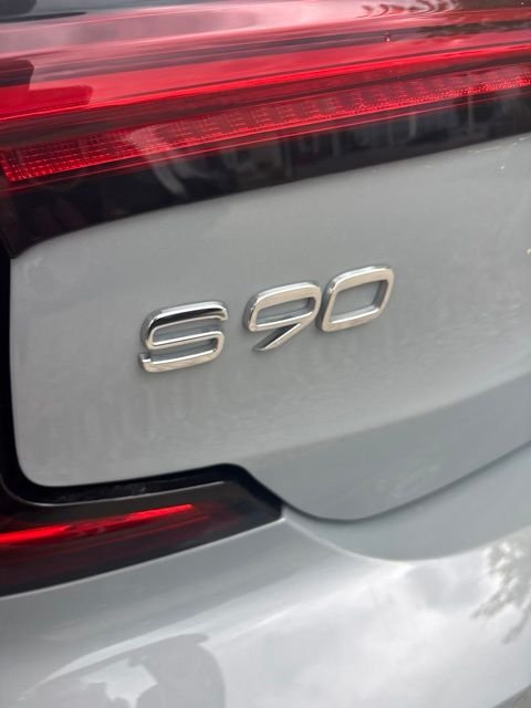 Used 2024 Gray Metallic Volvo Ultimate image 7