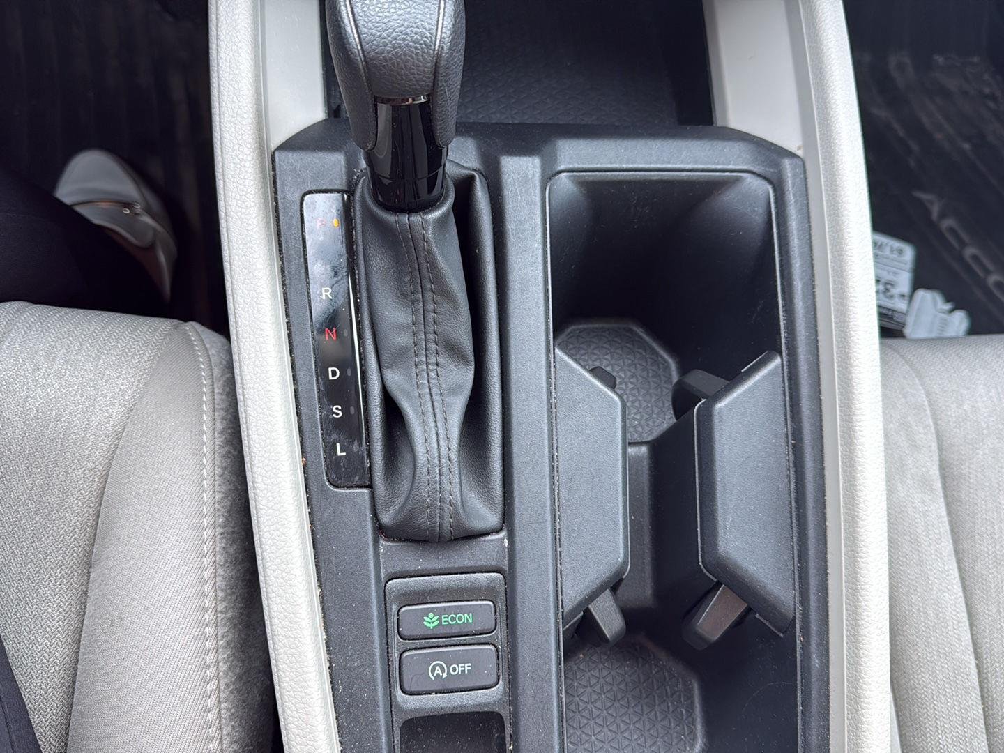 Used 2024 Meteorite Gray Metallic Honda EX image 11
