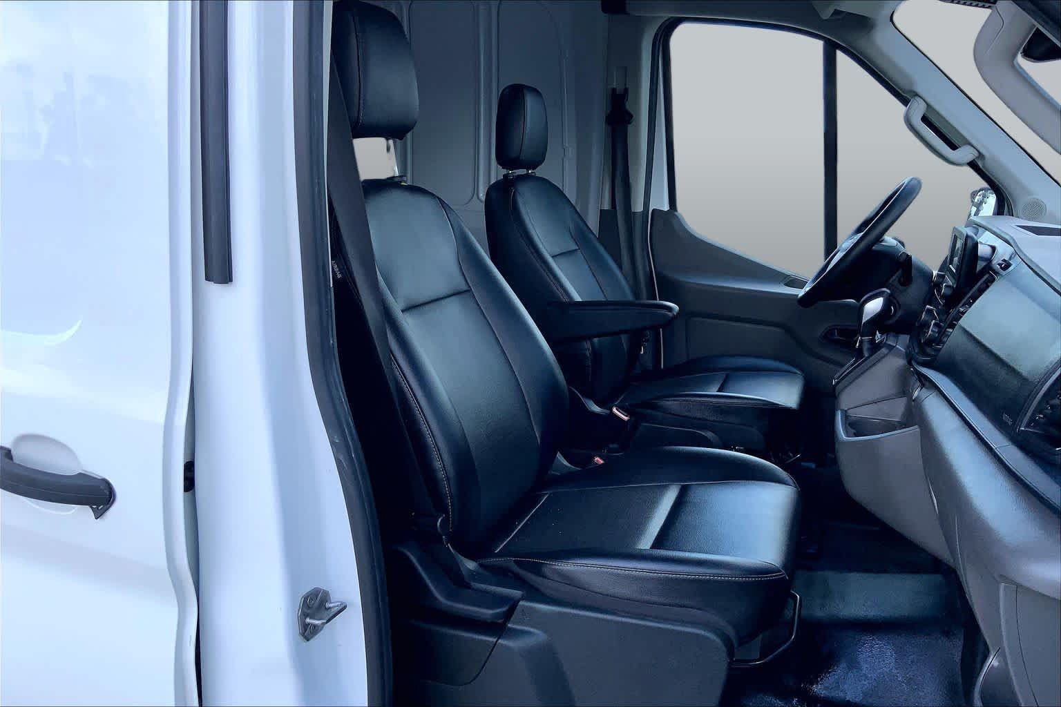 Used 2024 Oxford White Ford  image 9