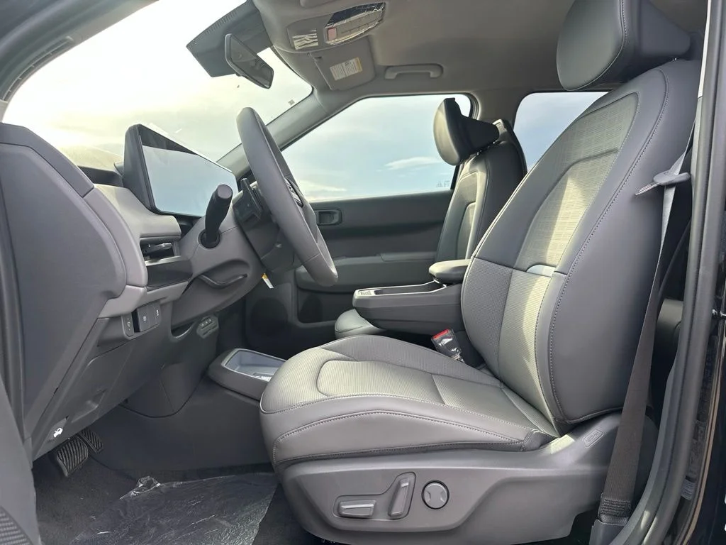 New 2027 Blue Kia  image 8