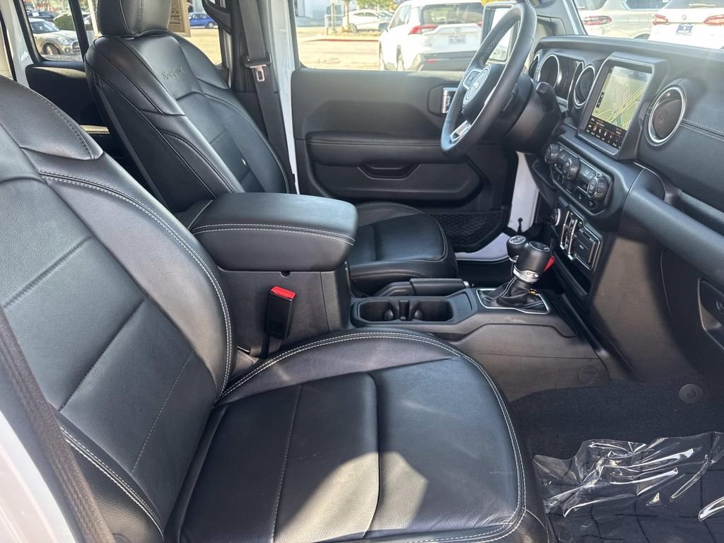 Used 2023 Bright White Clearcoat Jeep Sahara image 27