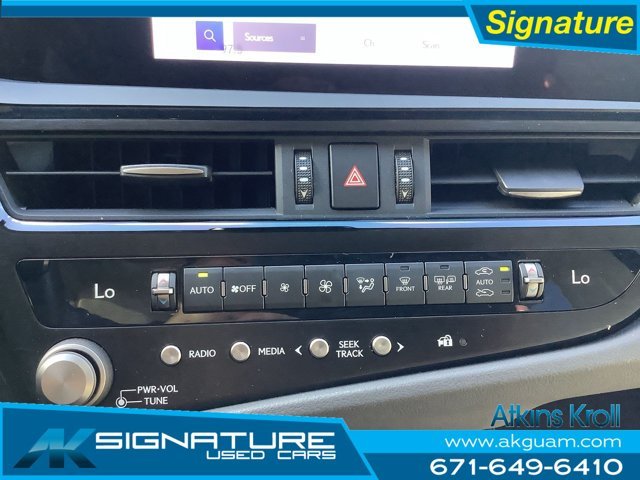 Used 2023 Red Lexus ES 350 Luxury image 16