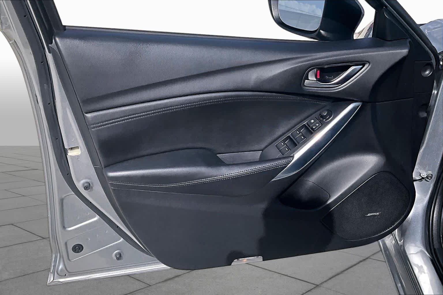 Used 2015 Liquid Silver Metallic Mazda i Touring image 24