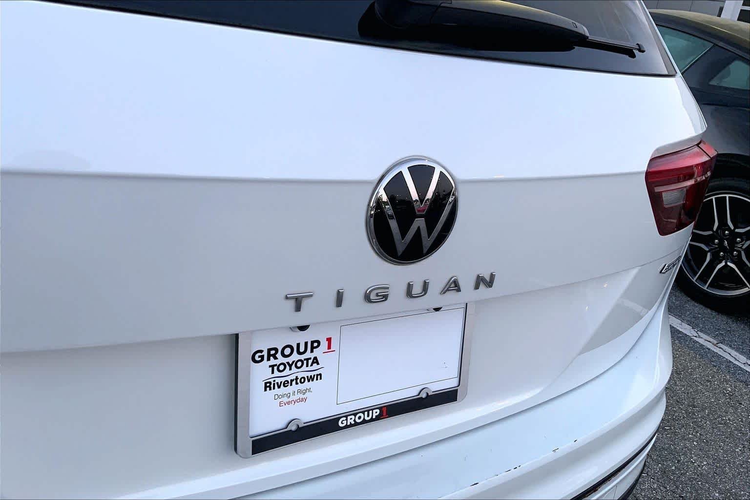 Used 2023 Opal White Pearl Volkswagen SE R-Line Black image 10