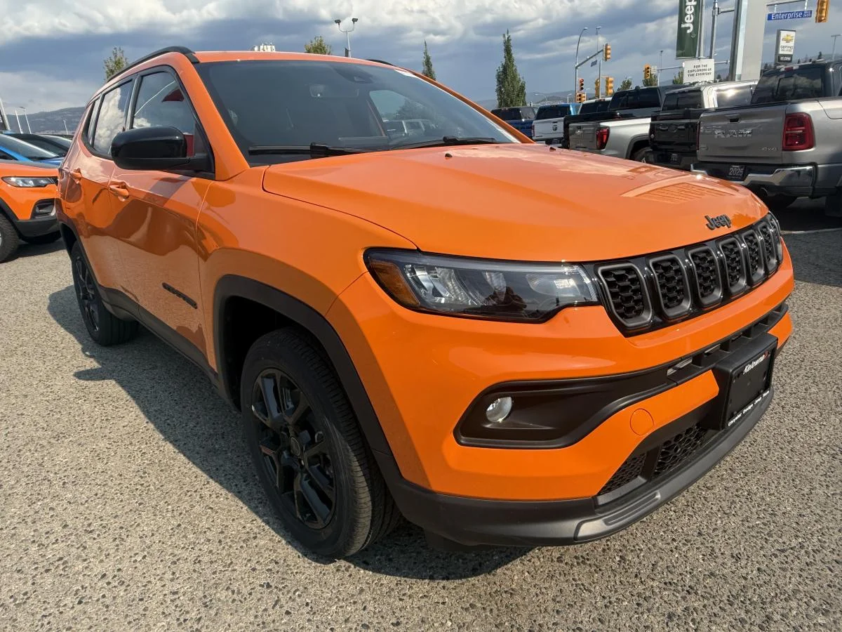 New 2026 joose (pl4) Jeep Altitude image 10