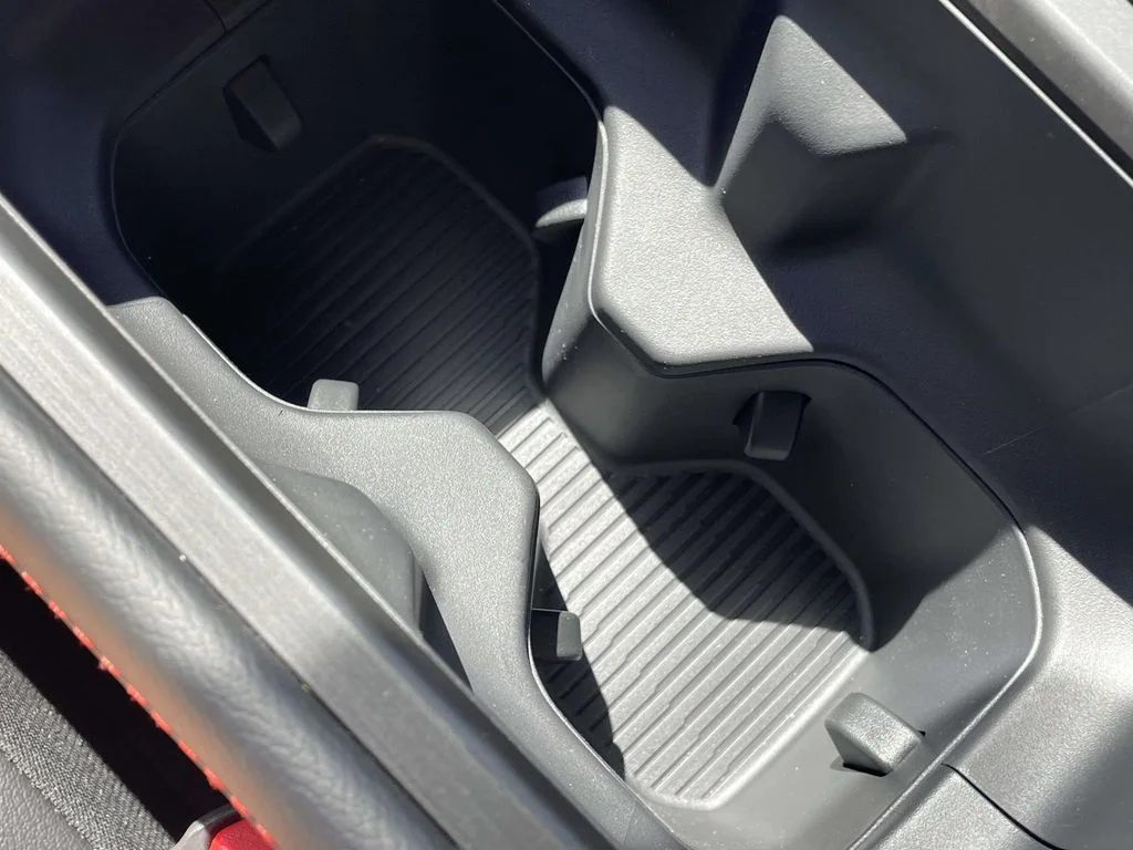 New 2026 Gray Nissan SR image 30
