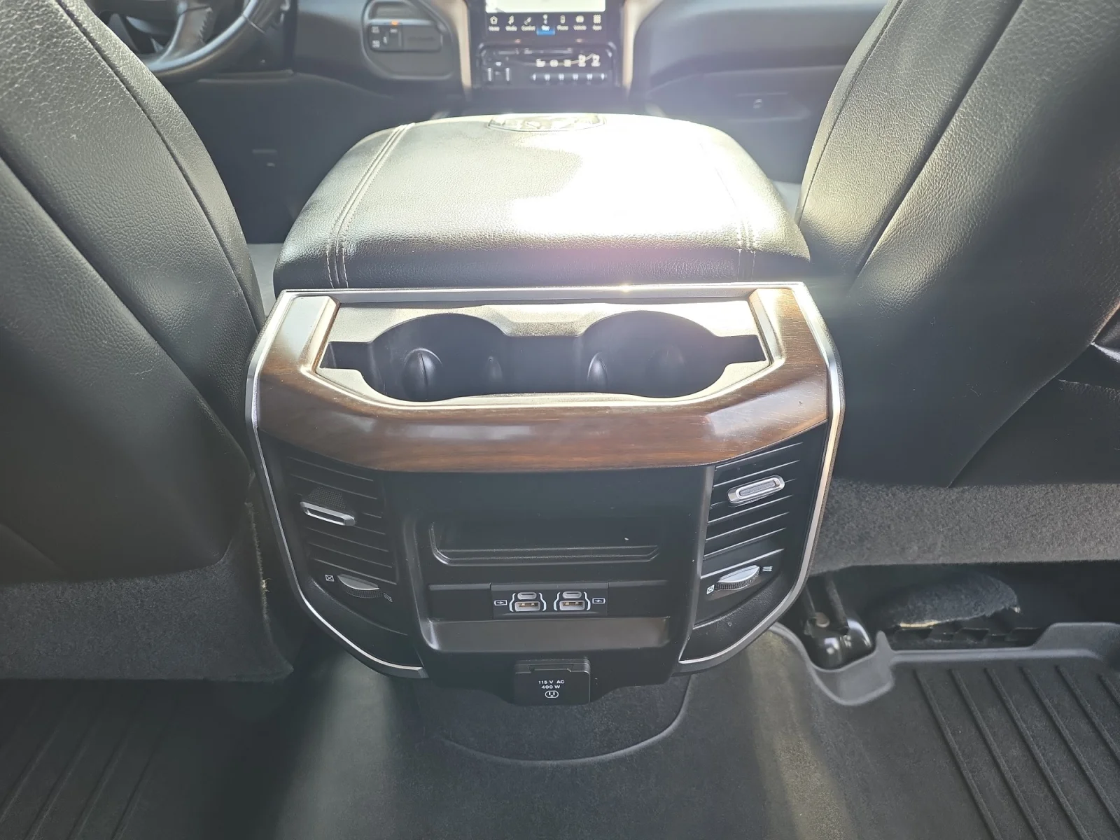 Used 2022 Patriot Blue Pearlcoat Ram Laramie image 15