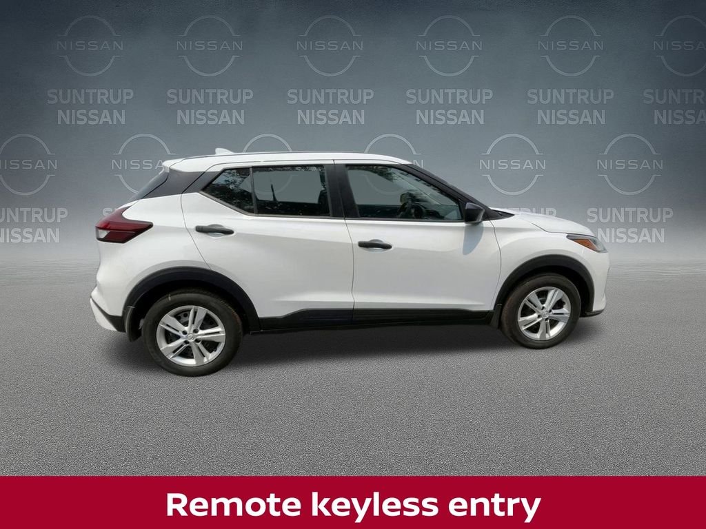 2025 Nissan KICKS PLAY Base - Photo 11