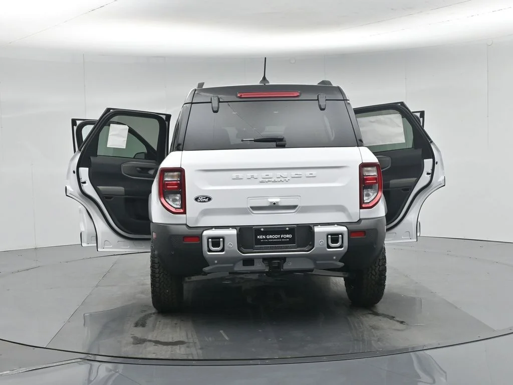 New 2026 Oxford White Ford Badlands image 34