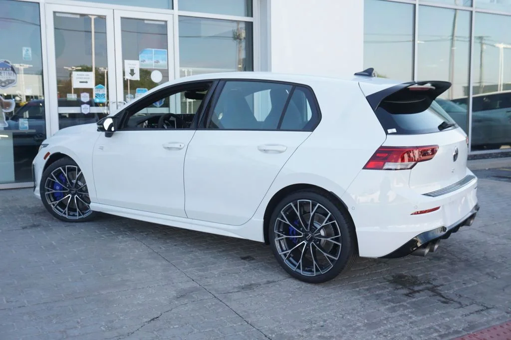 New 2026 White/off-white Volkswagen 2.0T image 9