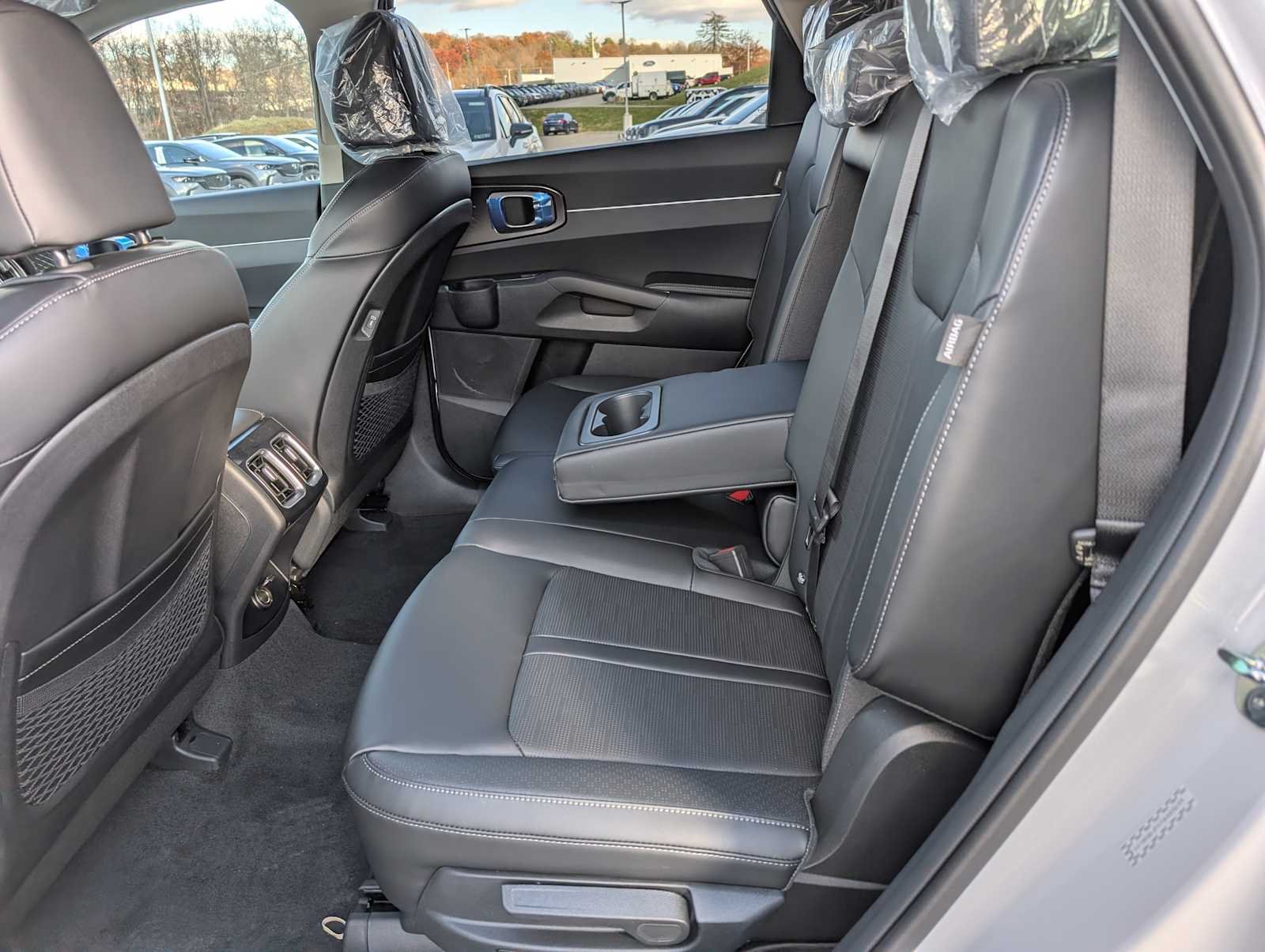 2026 Kia Sorento EX - Photo 18