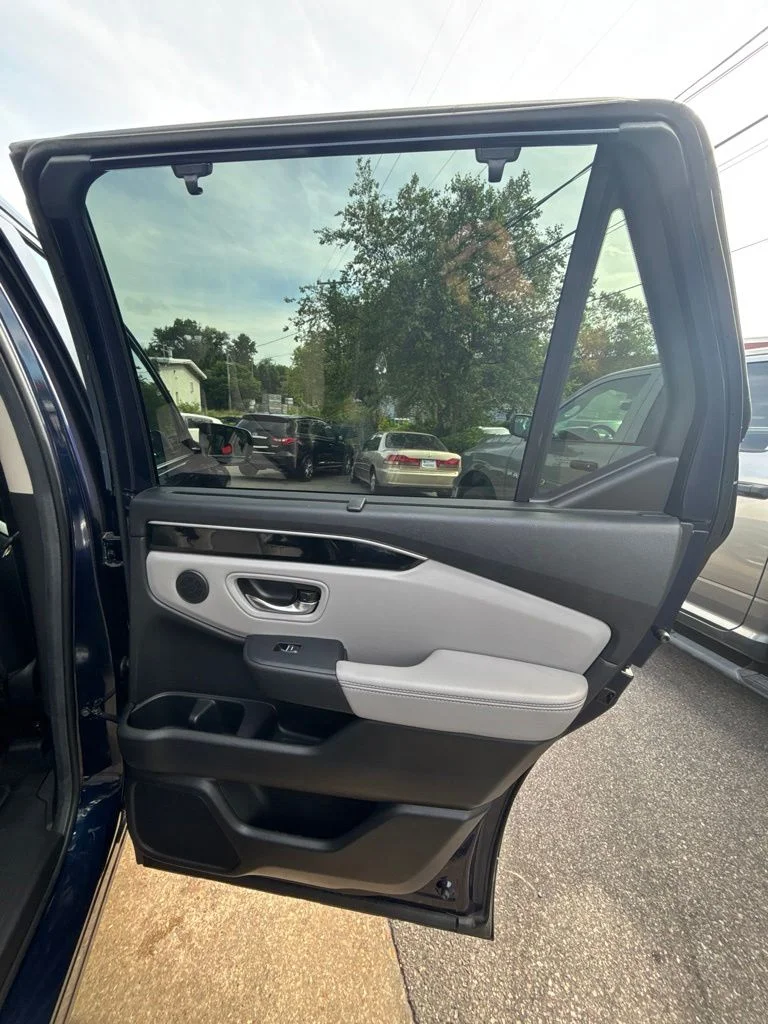 Used 2025 Blue Honda EX-L image 22