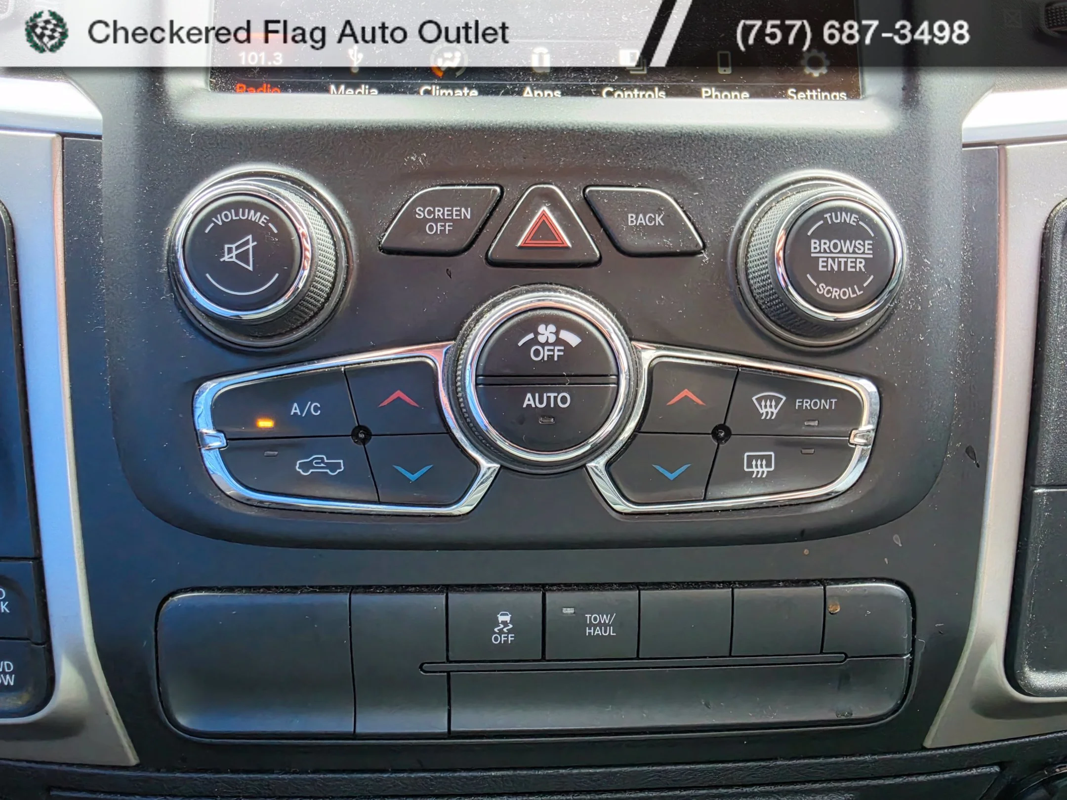 Used 2019 Bright White Clearcoat Ram SLT image 18