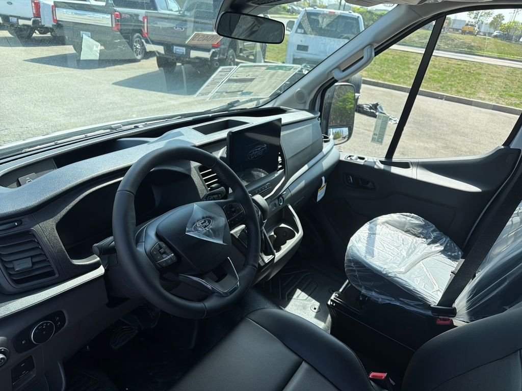 New 2026 Oxford White Ford Cargo Van image 10